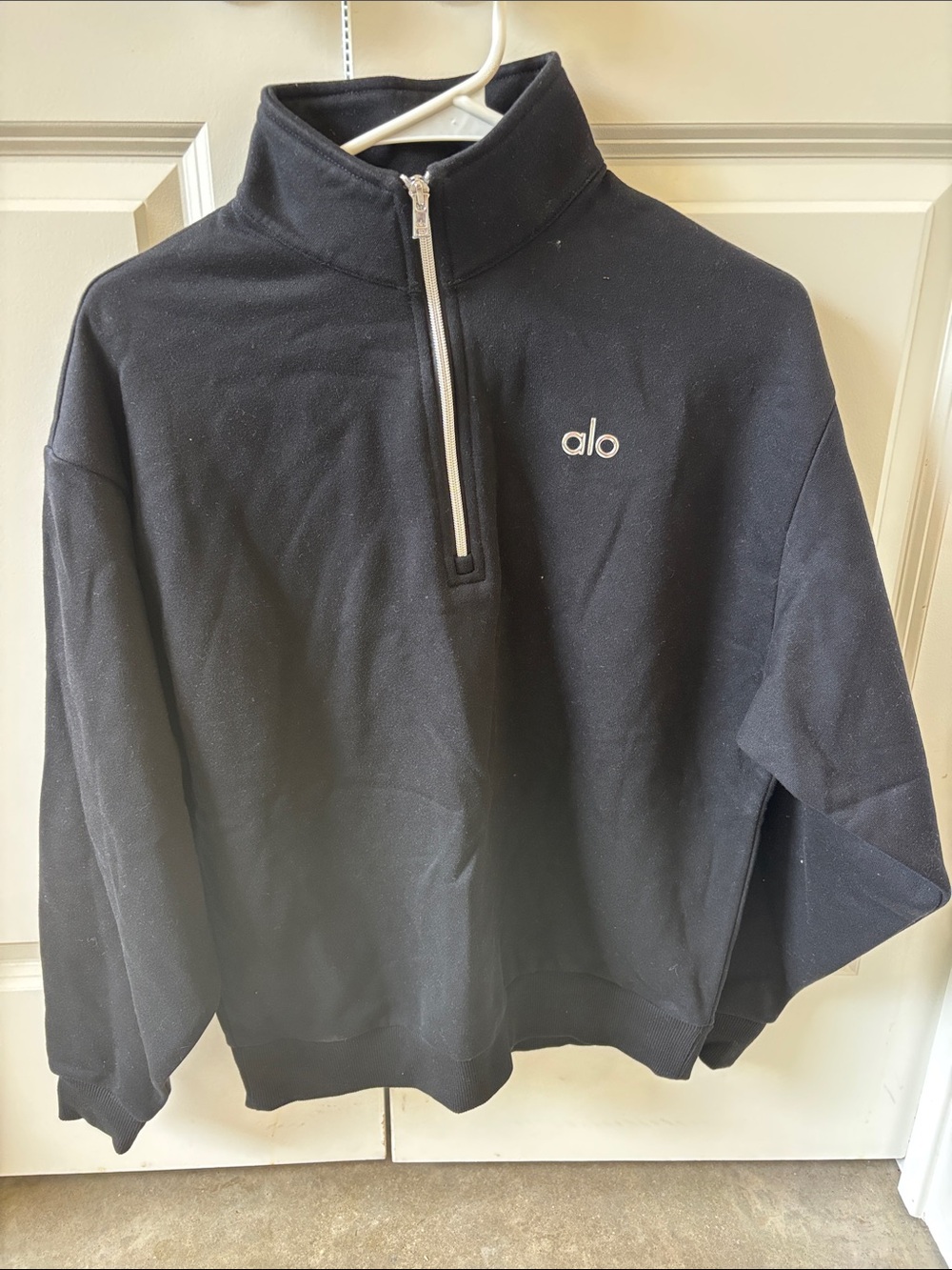 Women’s  Black accolade 1/4 zip pullover